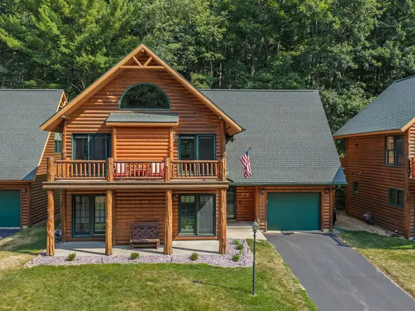 55 Bowman Rd, Wisconsin Dells, WI 53965