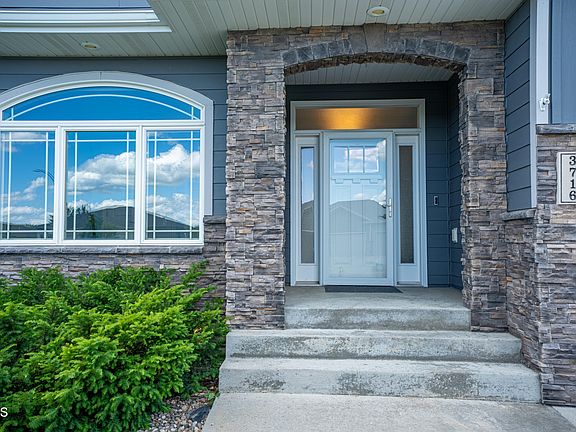 4th image of 3716 Valley Dr