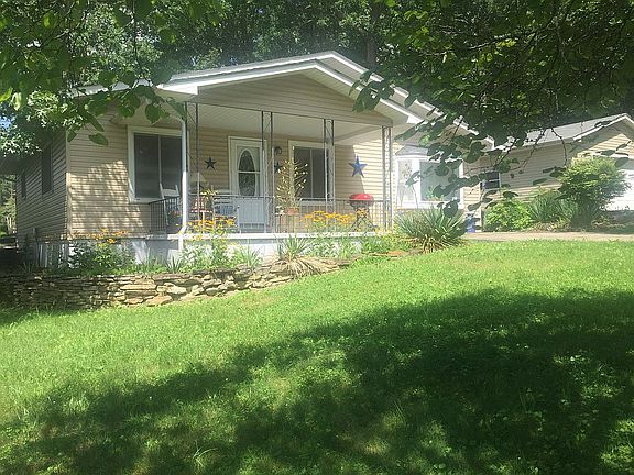 Lg corner lot