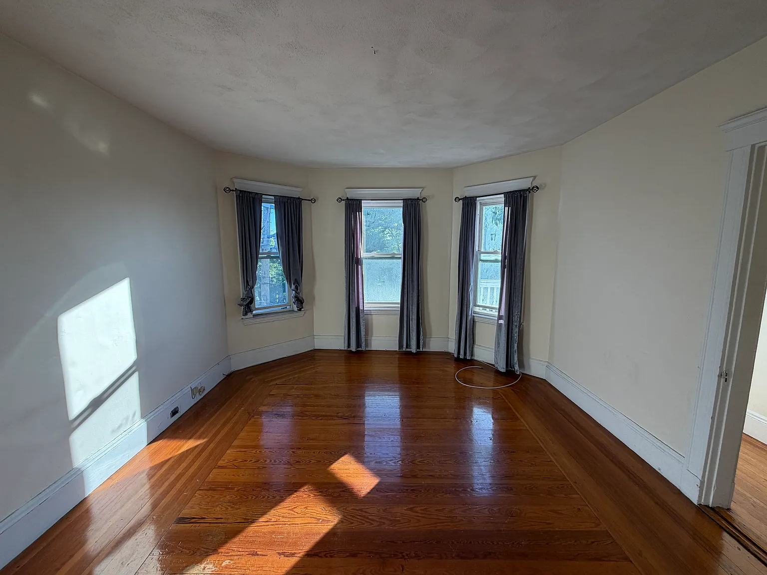 2 bed, 1154 sqft, $2,800 — Photo 4