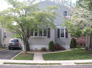 217 10th St, Wood Ridge, NJ 07075