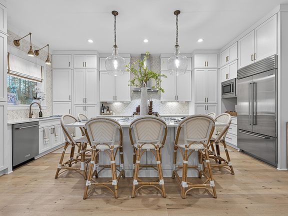 5th image of 244 White Cottage Rd