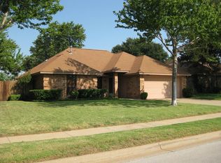 1901 Longhorn Trl, Grapevine, TX 76051