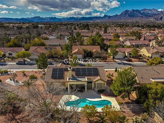 5th image of 2440 Desert Sands Dr