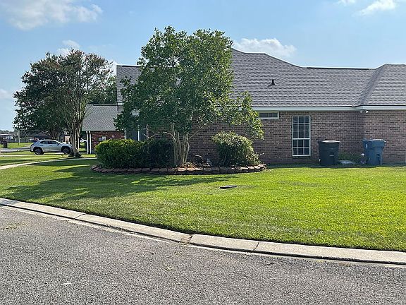 5th image of 115 Greenside Ct