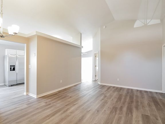 4th image of 2056 Cobblefield Cir
