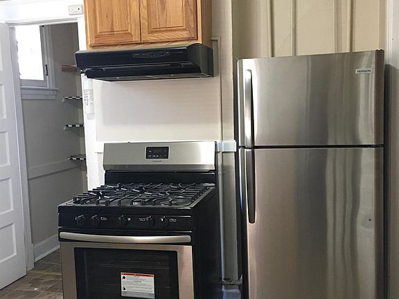 2nd image of 139 Ontario St #1