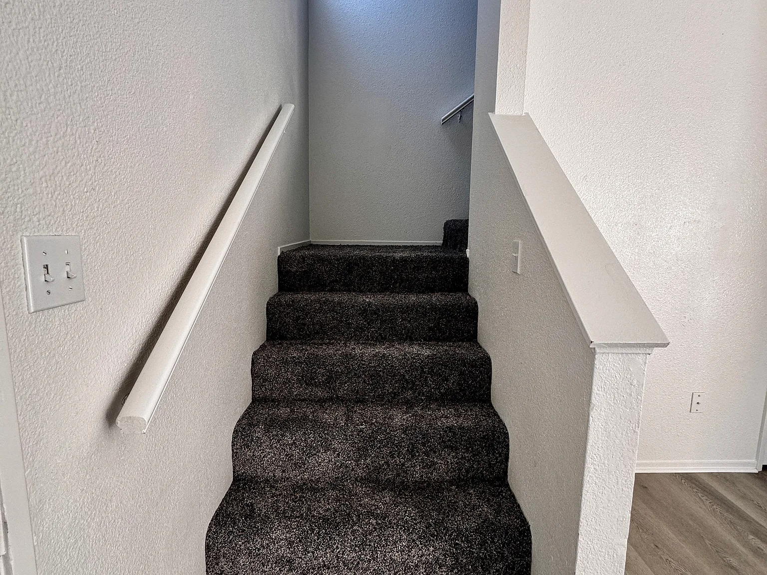 3 bed, 1072 sqft, $1,850 — Photo 4