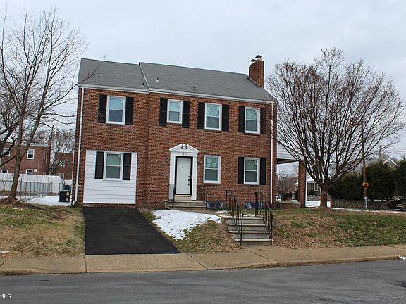 4th image of 1801 Elm St