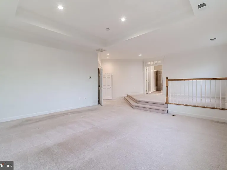 24909 Pinebrook Rd — Photo 15