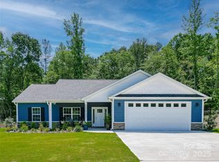 1994 Hollybrook Ln #17, Lancaster, SC 29720