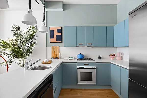 Sold by Compass | media 8