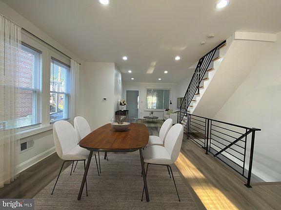 2nd image of 7424 Rockwell Ave