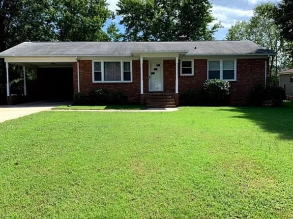 1002 Ranbar St, Cherryville, NC 28021