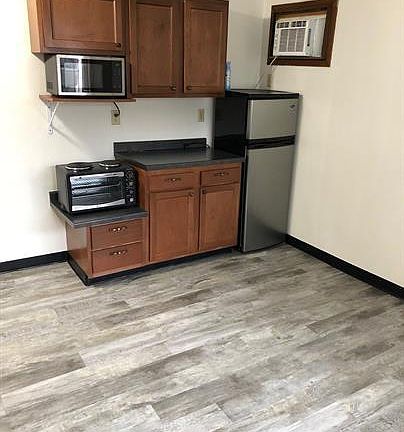 2nd image of 714 29th St N #10490060