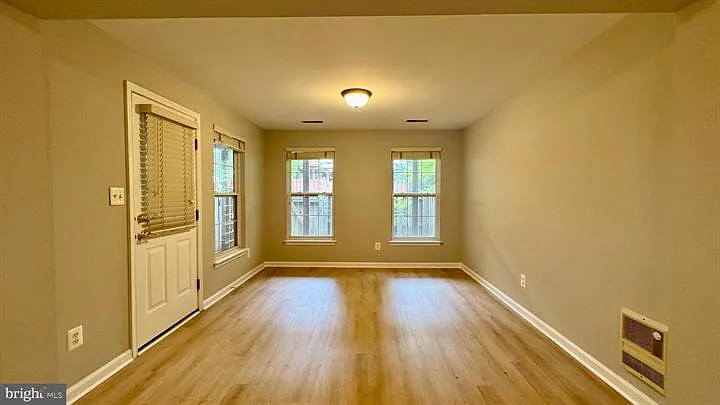2571 Chase Wellesley Dr — Photo 5