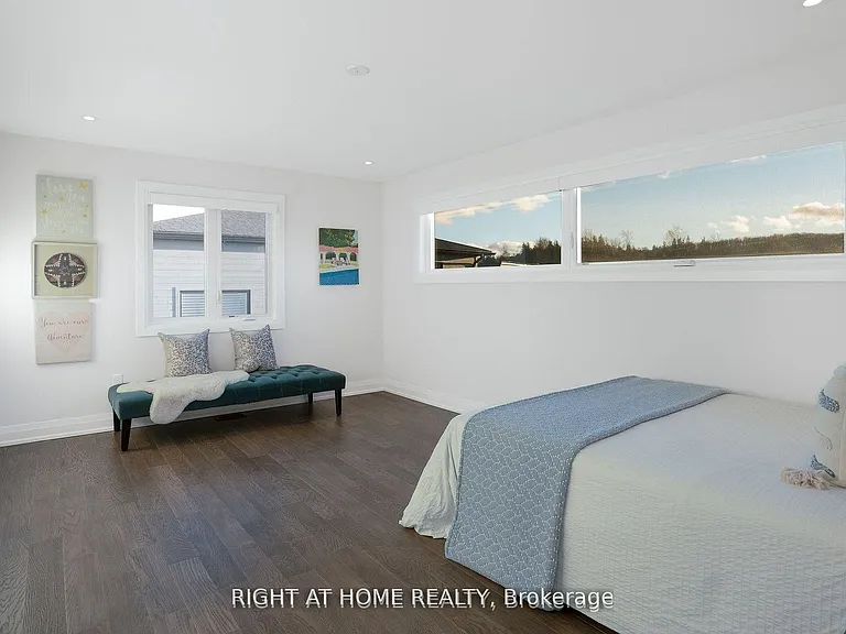 101 Sladden Ct — Photo 33