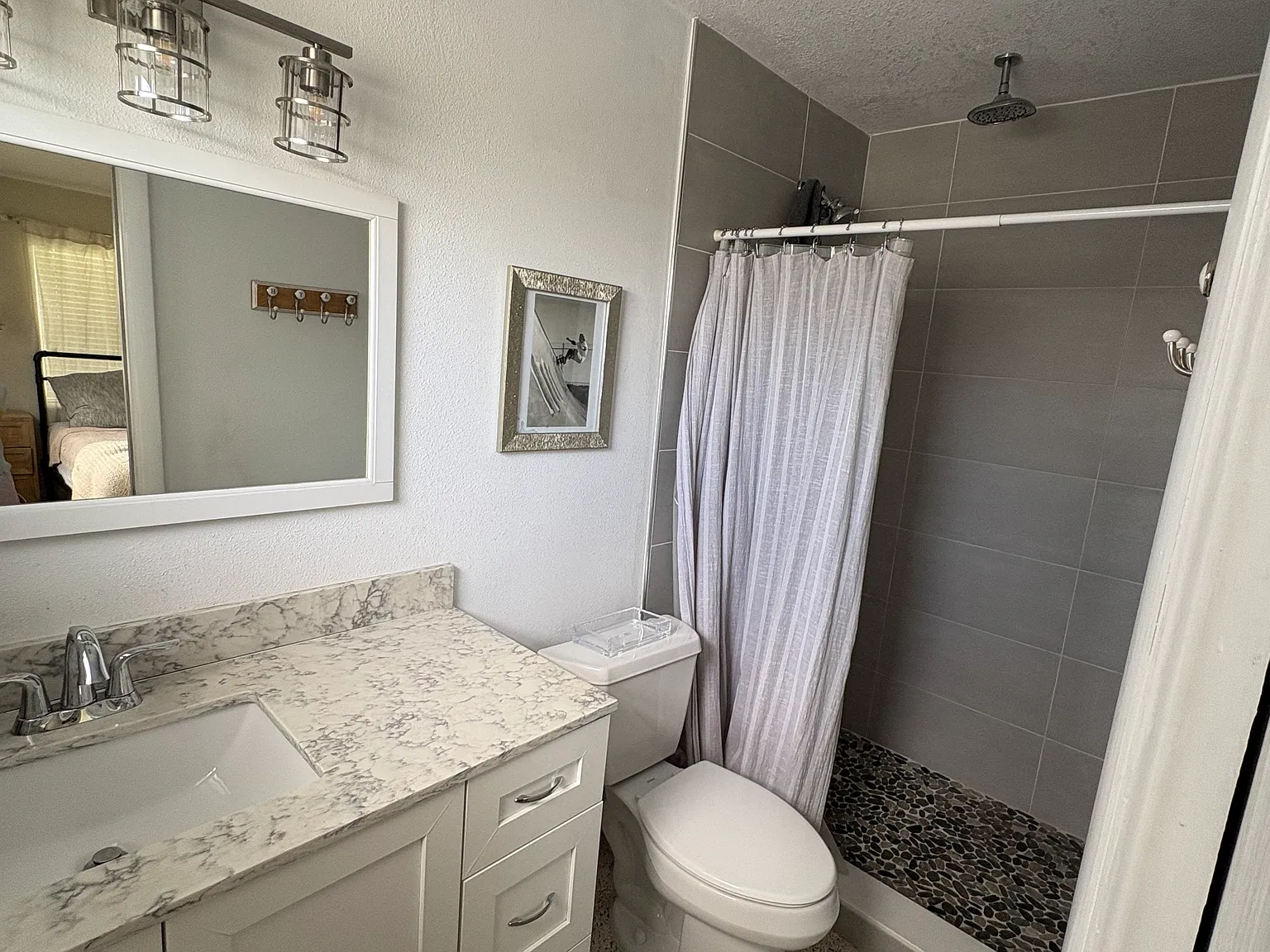 3 bed, 1350 sqft, $3,000 — Photo 4
