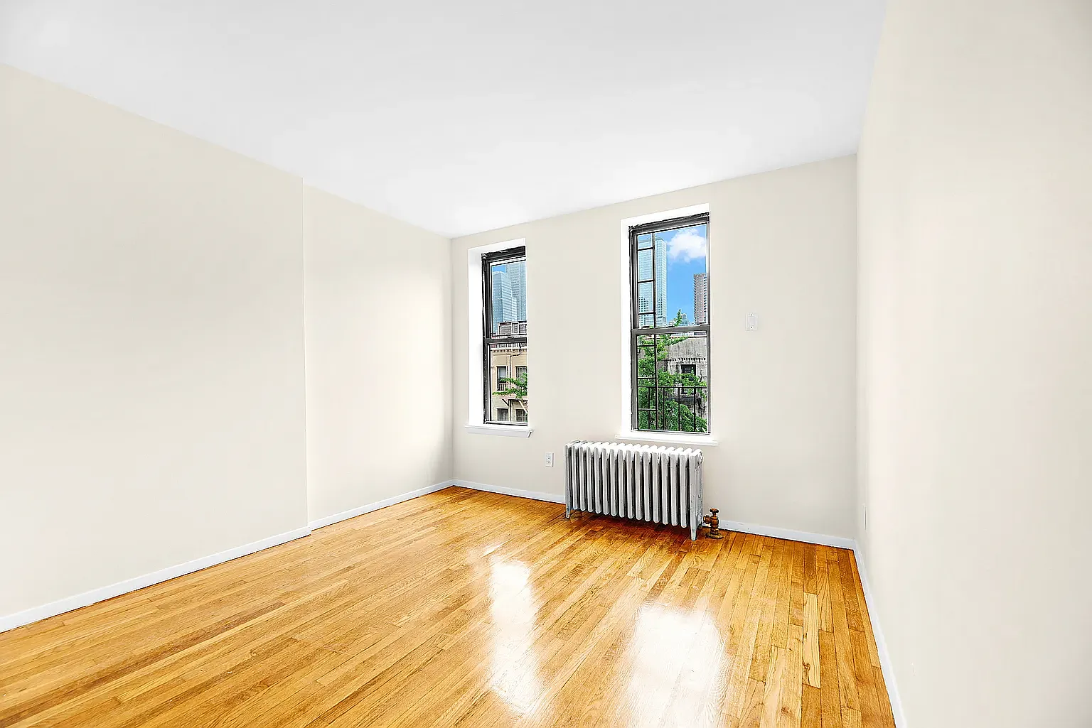 426 West 49th Street — Photo 3
