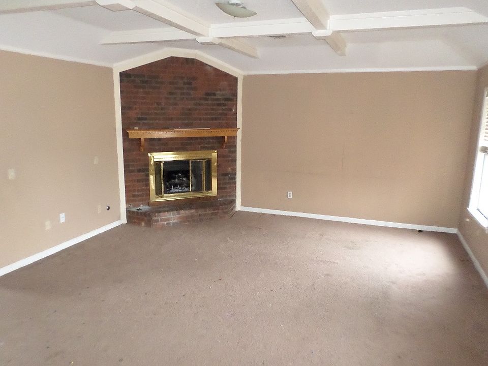 2nd image of 7031 Cobblestone Dr