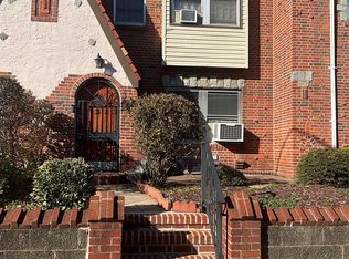 13130 226th St, Springfield Gardens, NY 11413