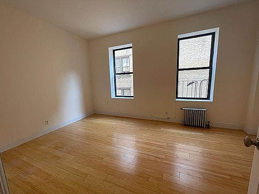 2nd image of 336 Fort Washington Ave #D4