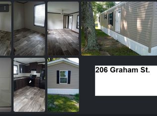 1662 S Wilson Rd, Radcliff, KY 40160