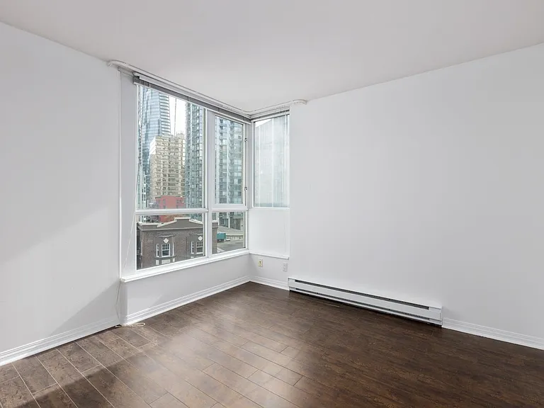 1328 W Pender St #1201 — Photo 7