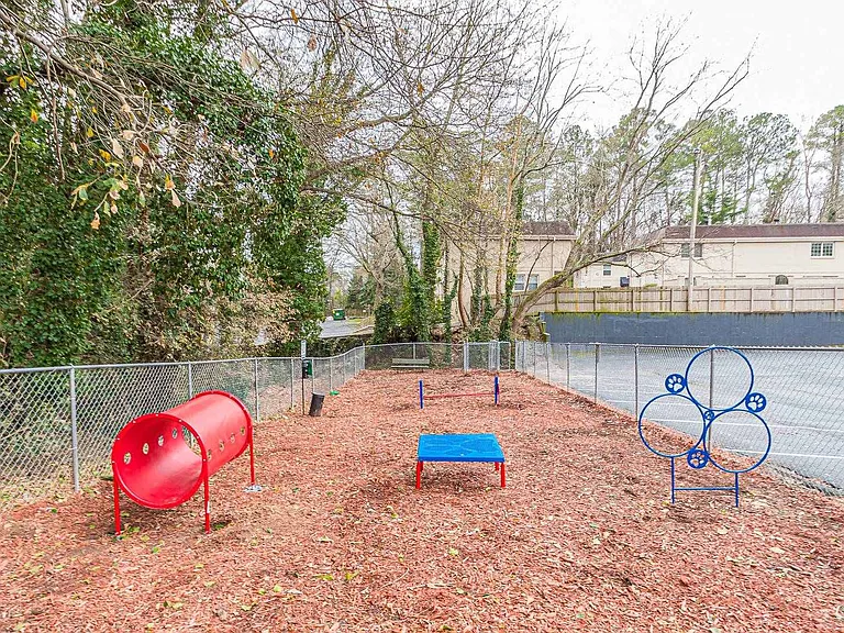 Balfour Chastain — Photo 18