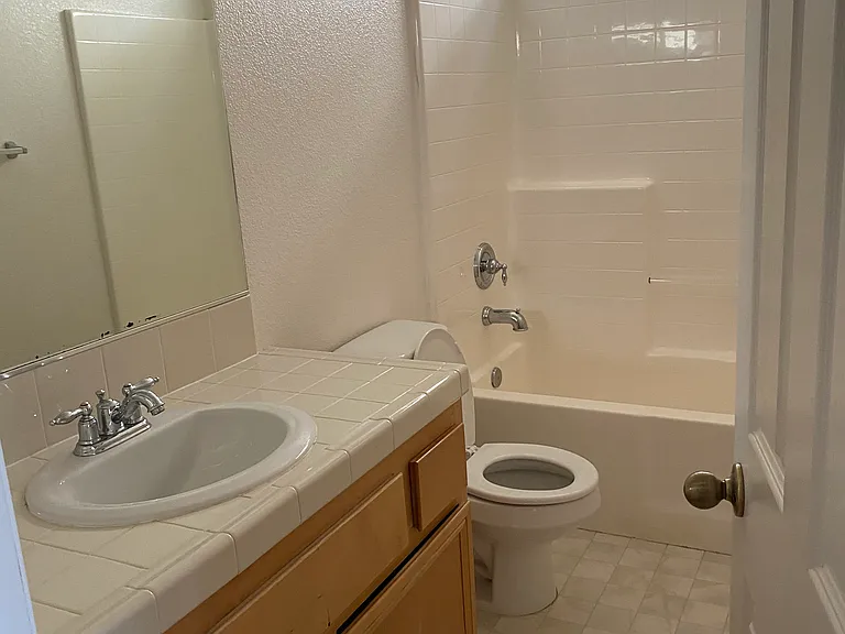 4301 Bethpage Dr — Photo 8