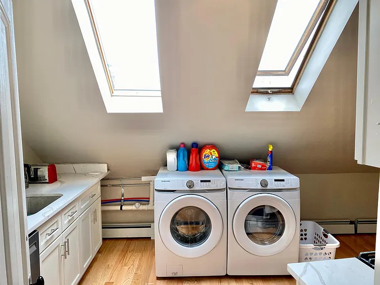 Brand new in unit Laundry