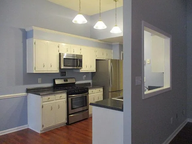 1015 Salford Pl — Photo 15