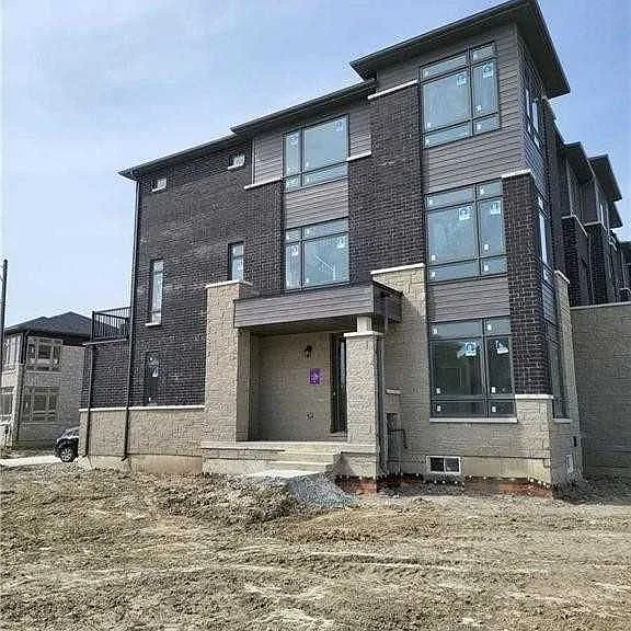 625 Fogal Rd — Photo 1