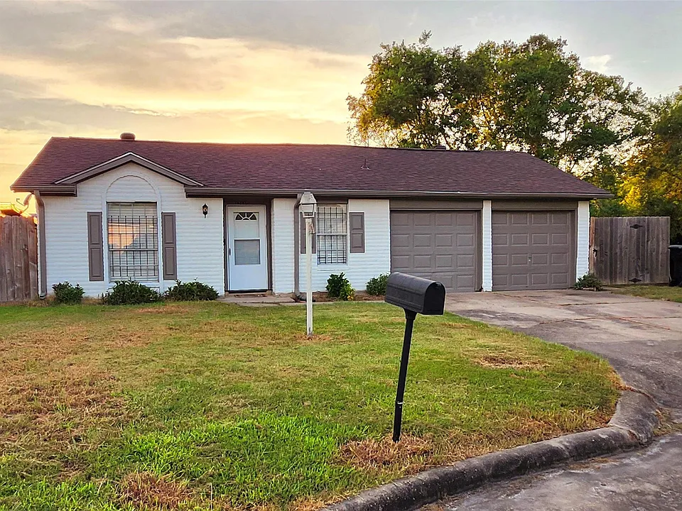 12110 Murr Way