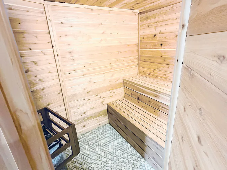 Kensington Place Apartments Sauna