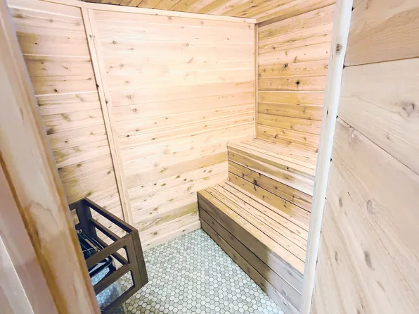 Kensington Place Apartments