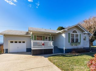 79 Sunflower Ln, Waynesville, NC 28785