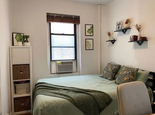 21-27 33rd St #3G, Astoria, NY 11105