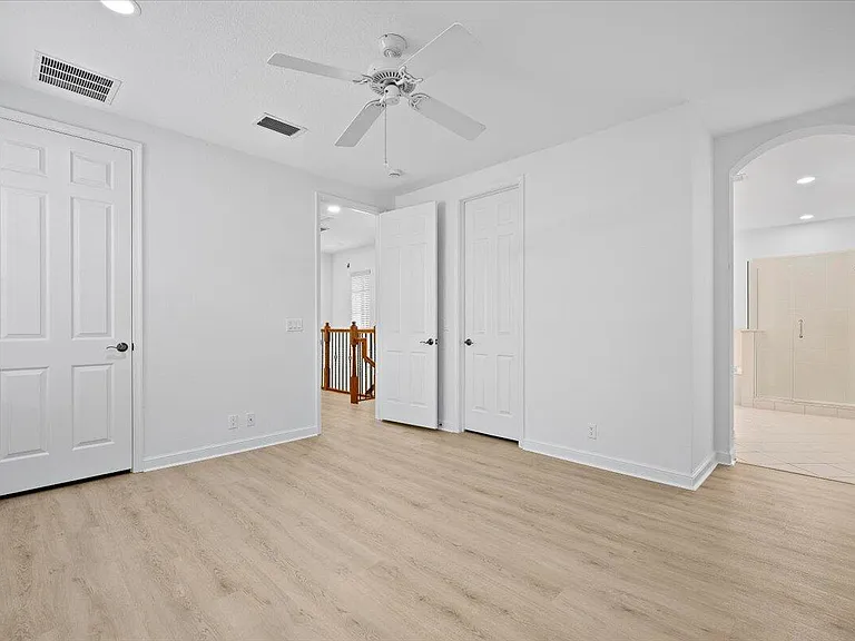 731 Duchess Ct — Photo 13