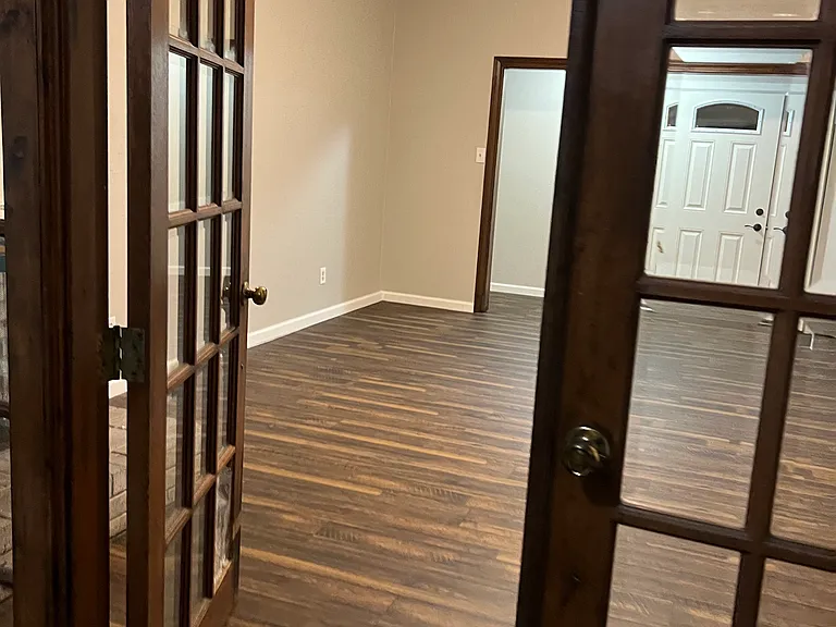 711 E Timberview Ln — Photo 33