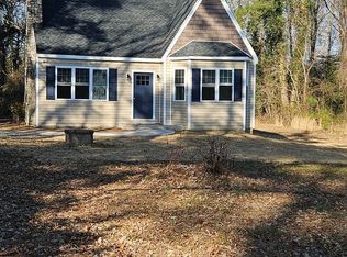 1114 Old Williamsburg Rd, Sandston, VA 23150