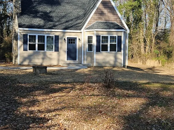 1114 Old Williamsburg Rd, Sandston, VA 23150