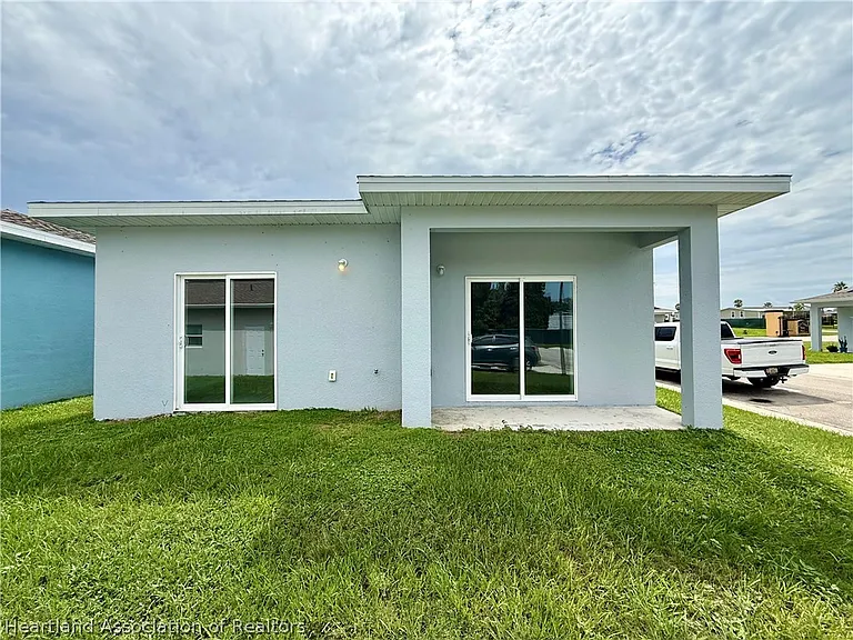 1517 Las Villas Blvd — Photo 22