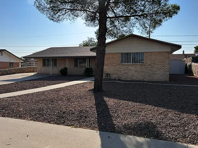 3306 Cornwall Rd — Photo 1