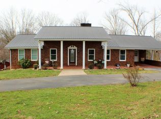 895 Oak Hill Dr, Cookeville, TN 38501