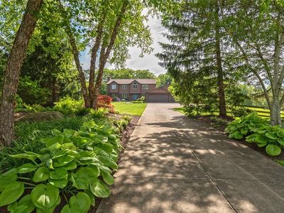 11570 Blackberry Ln, Chesterland, OH, 44026