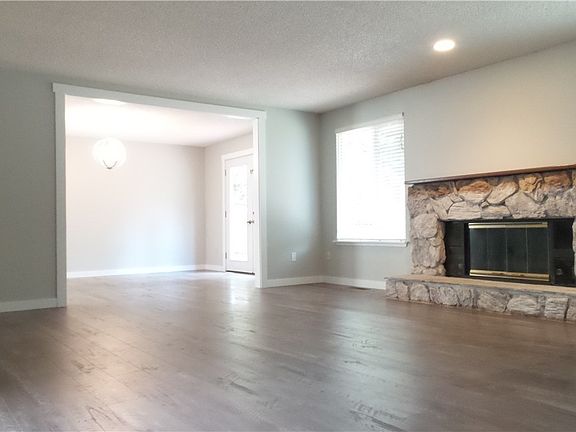 3rd image of 3909 Westpark Ct NW