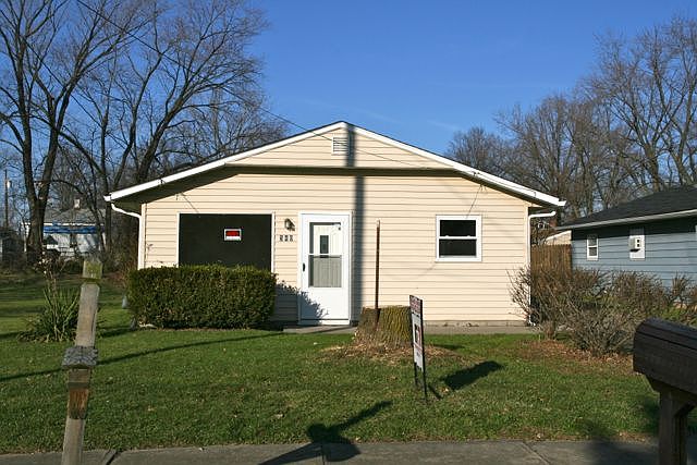 1st image of 340 Brace Ave