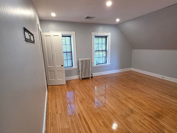4th image of 26 Highland Ave Floor 2