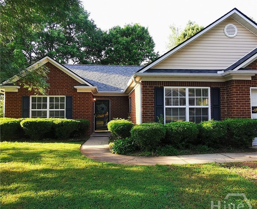 1st image of 240 Birch Valley Dr
